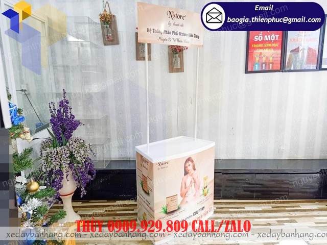 giá quầy nhựa lắp ráp