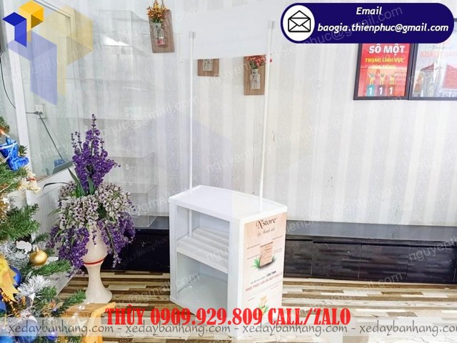 quầy nhựa bán hội chợ