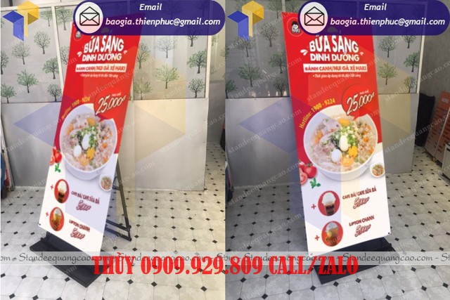 giá standee khung sắt lắp ráp