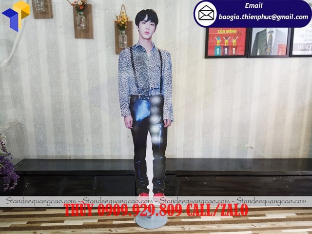 standee hình diễn viên