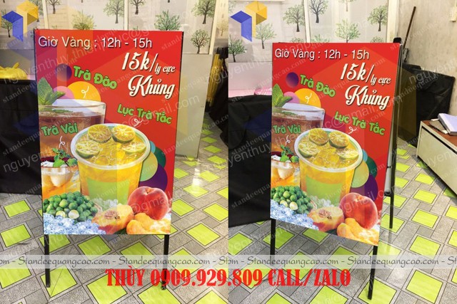 standy khung chữ a ngoài trời