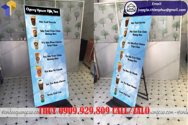 standee chân xếp đen