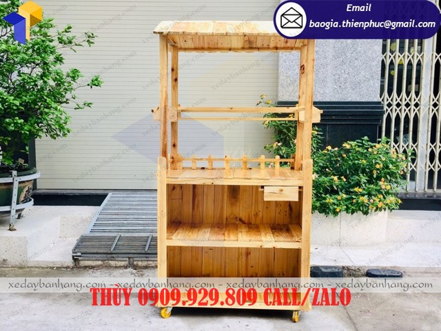 xe gỗ bán cà phê