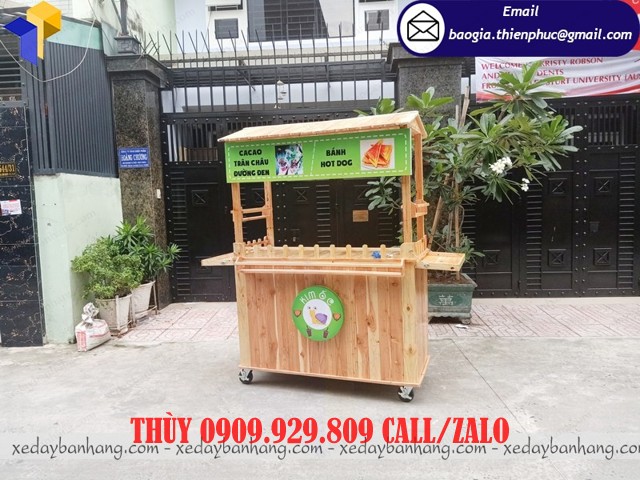 tủ gỗ bán bánh hot dog