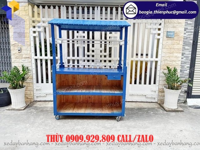 tủ gỗ bán sinh tố nước ép