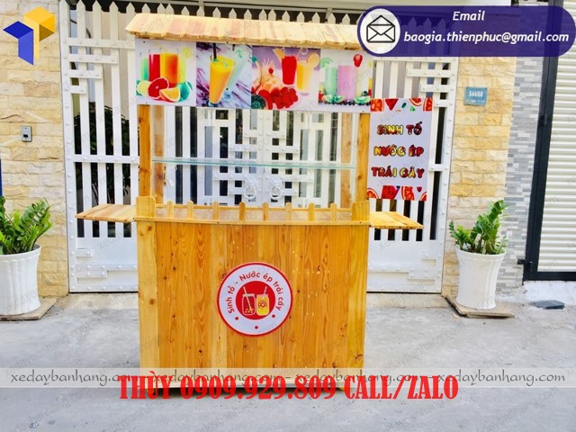 tủ gỗ bán nước ép