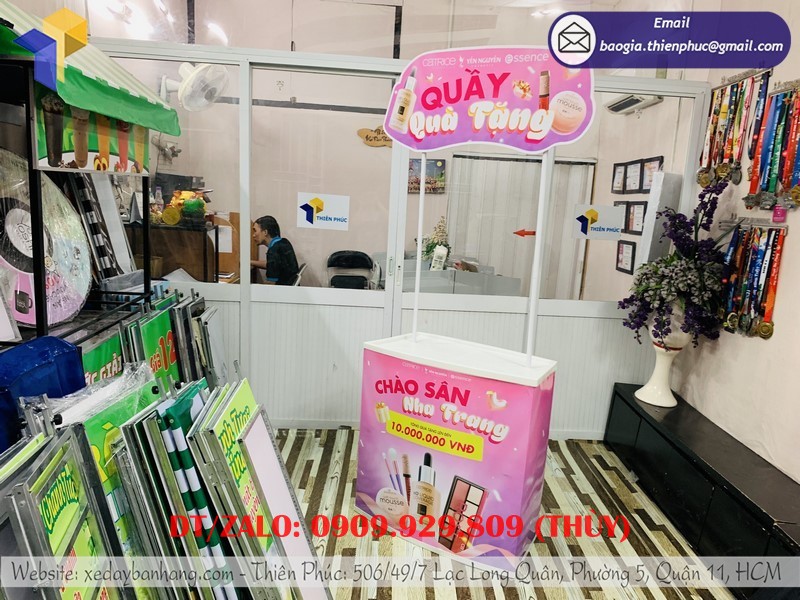 booth nhựa sampling giá rẻ