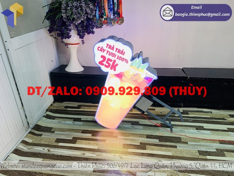 hộp đèn hình ly trà trái cây tươi treo tường